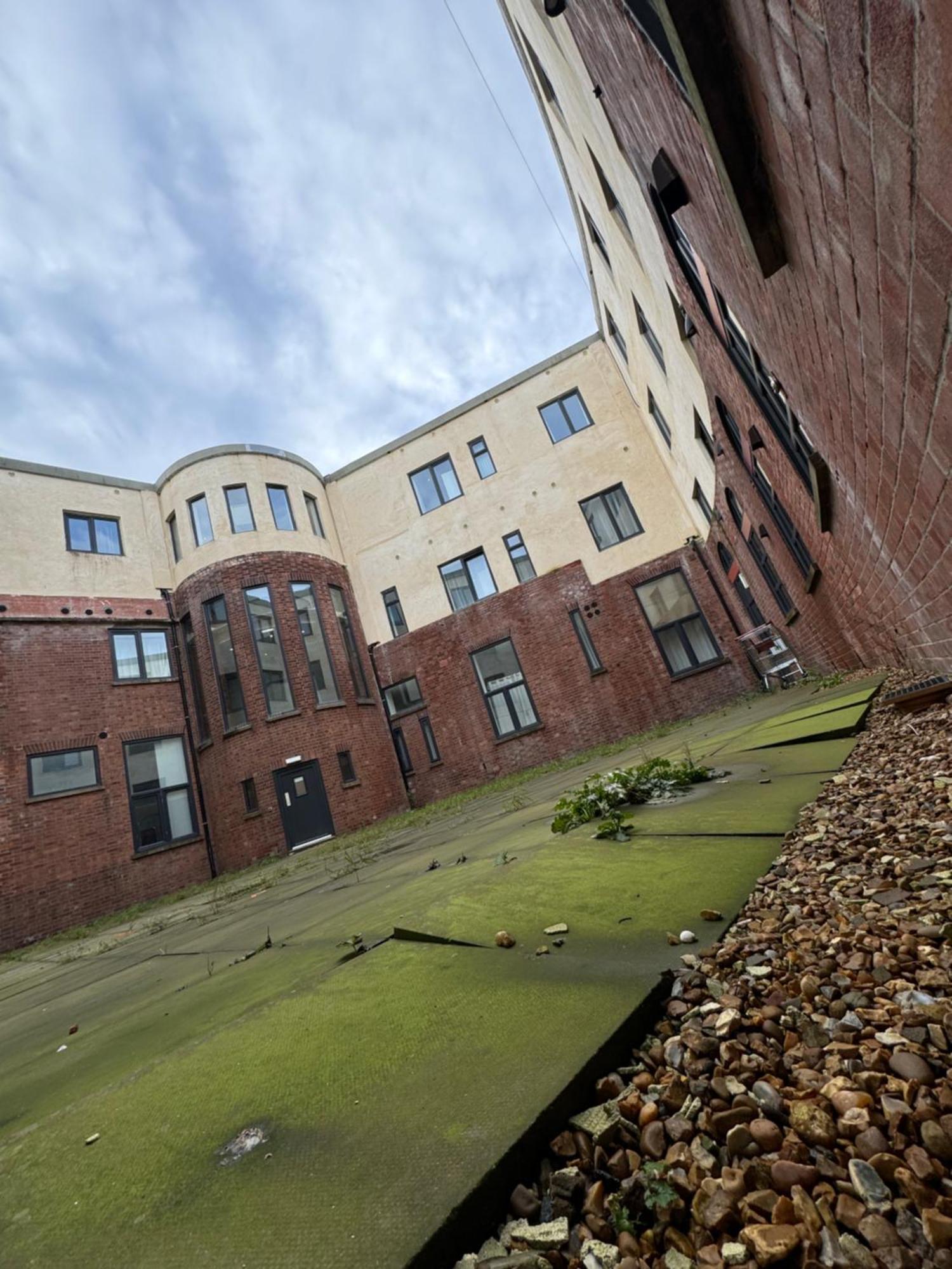 Quay House - Salford - 2bdr Sleeps 7, Spacious & Quiet - Free Parking - Close To Centre, United & The Lowry Apartamento Manchester
