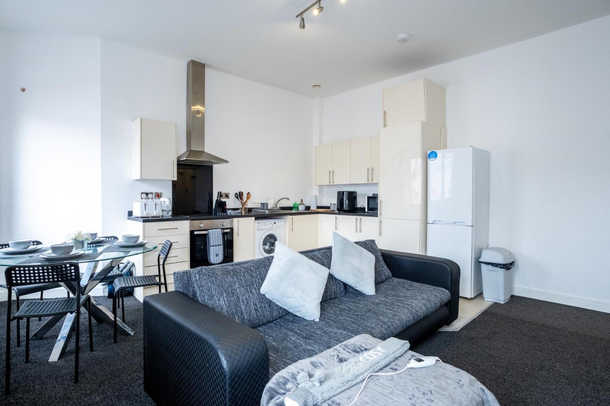 Quay House - Salford - 2bdr Sleeps 7, Spacious & Quiet - Free Parking - Close To Centre, United & The Lowry Apartamento Manchester